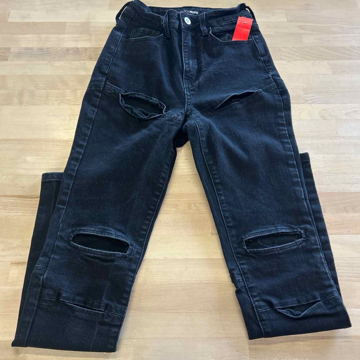 Fashion Nova Size 0 Black Preloved Jeans