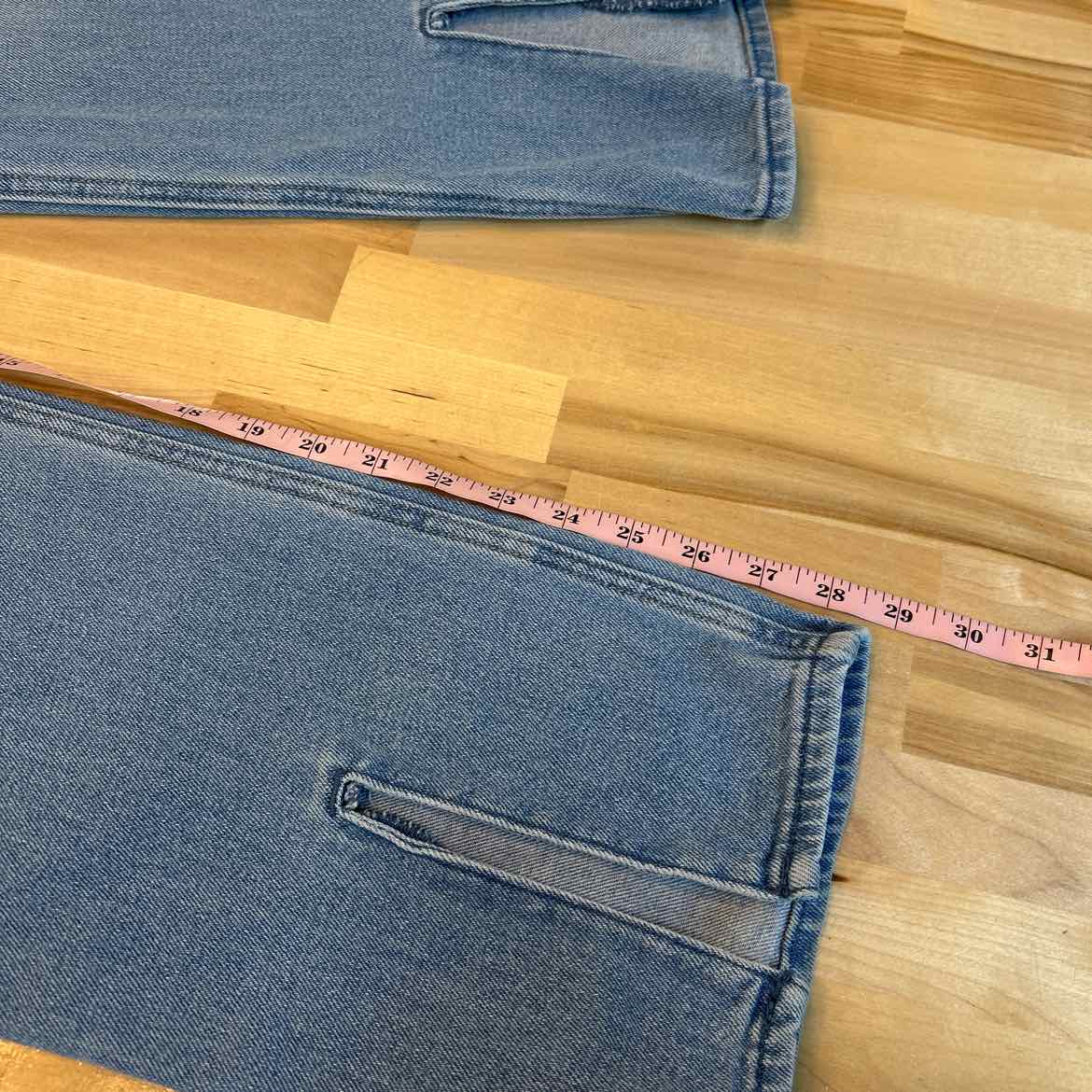 Hollister Size 00 Blue Denim Preloved Jeans