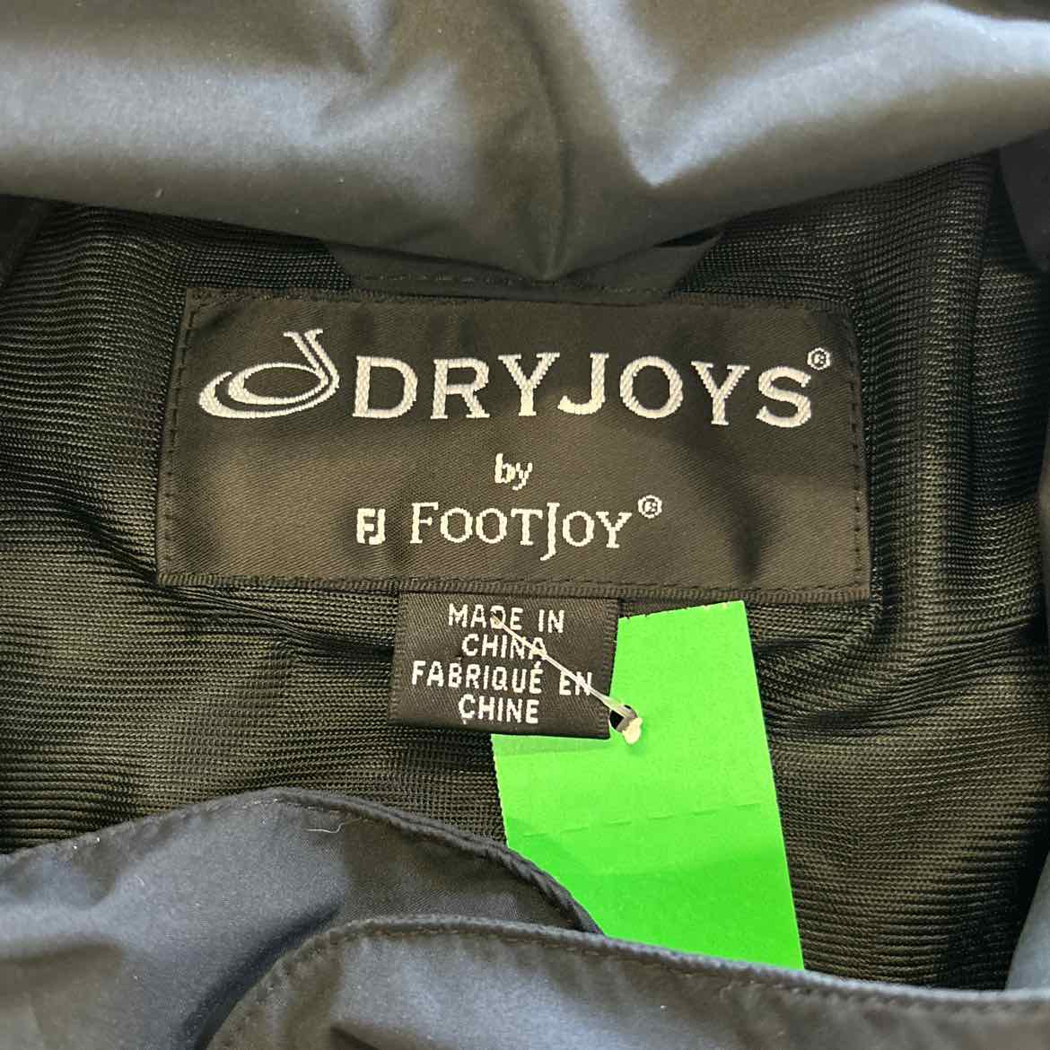 Dry Joys Size M Black Preloved Jacket