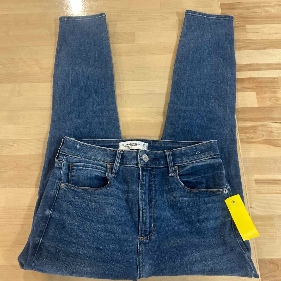 Abercrombie & Fitch Size 27 / 4 Blue Denim Preloved Jeans