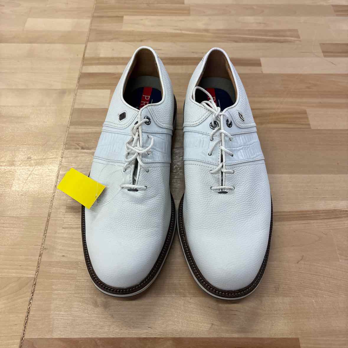 FootJoy Size 10 White Golf Shoes