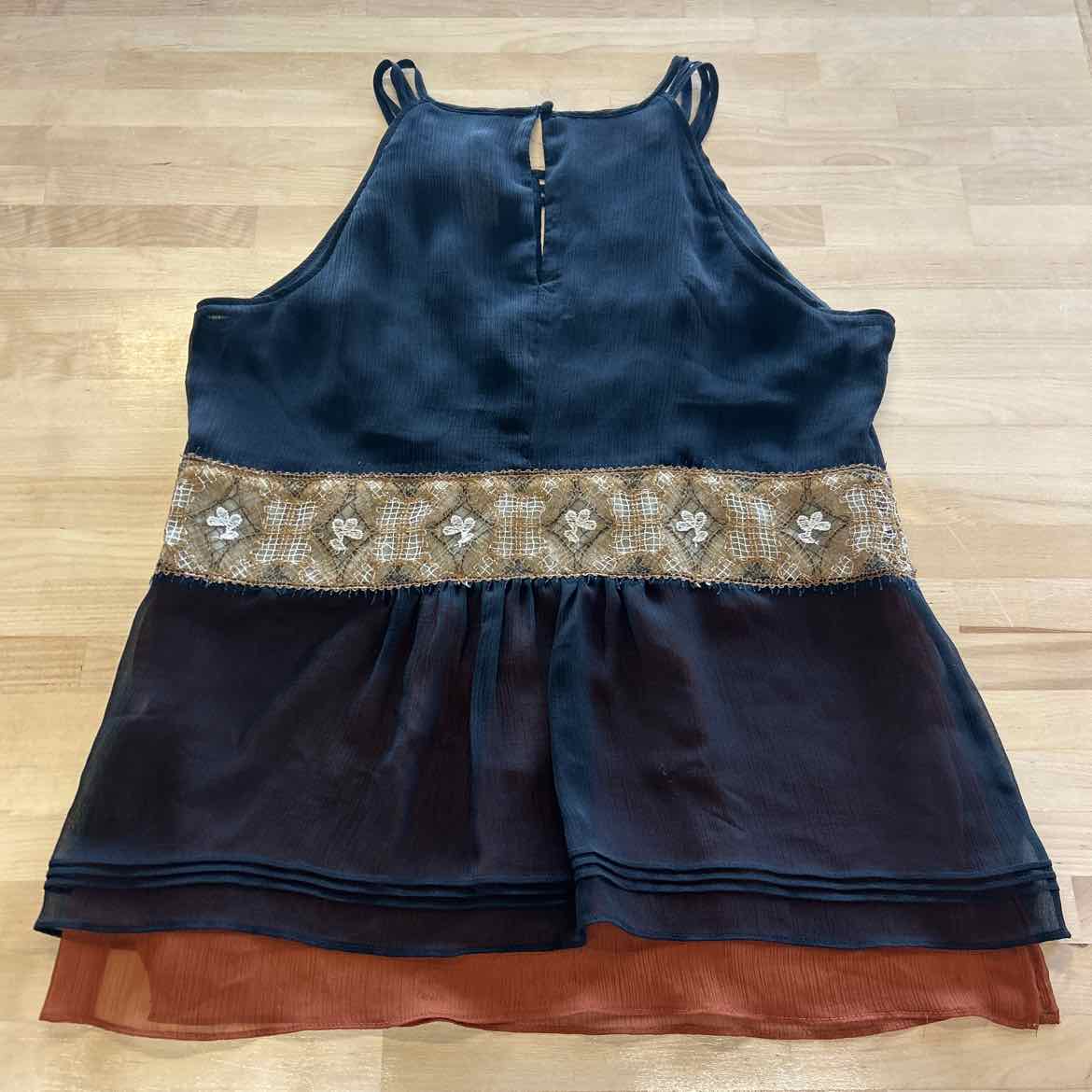 White House Black Market Size L Black Sleeveless