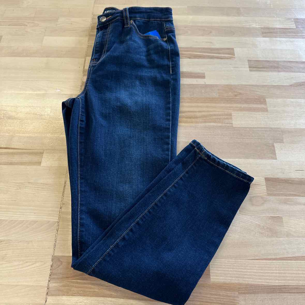Buffalo Size 6 Blue Jeans
