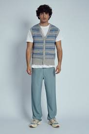 Native youth Size M Blue New MENS Vest