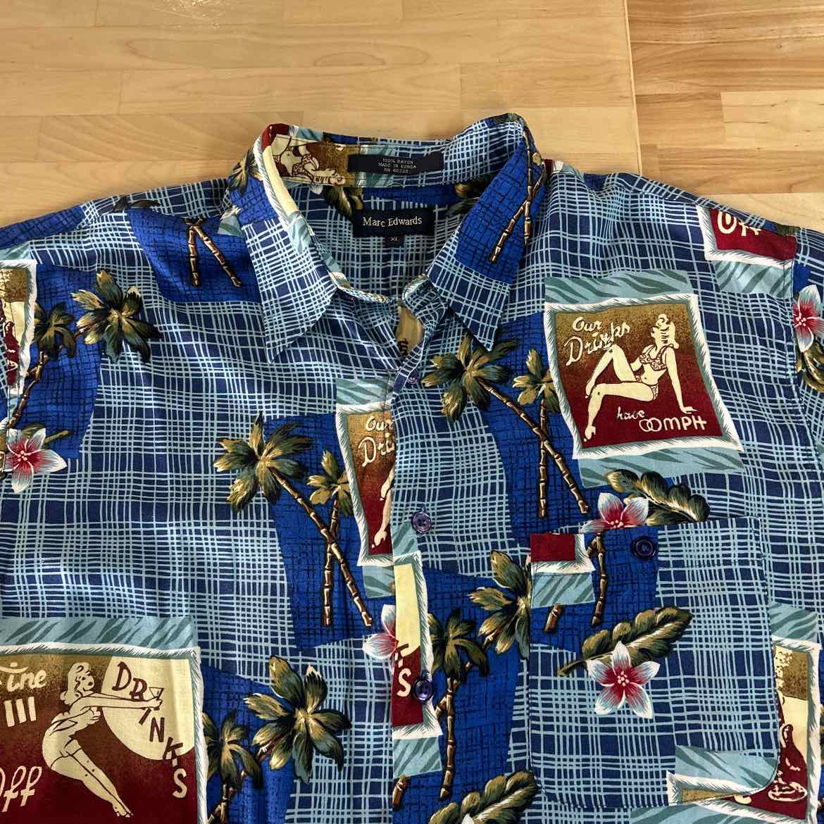 Marc Edwards Size XL Blue Preloved MENS Button Down Shirt