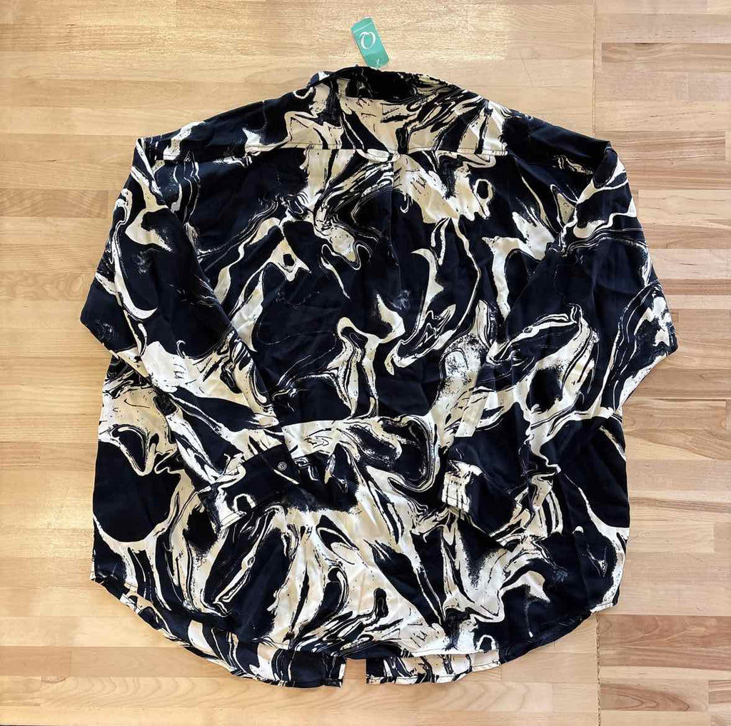 Blush Size 2XL BLACK & WHITE Button Down Shirt