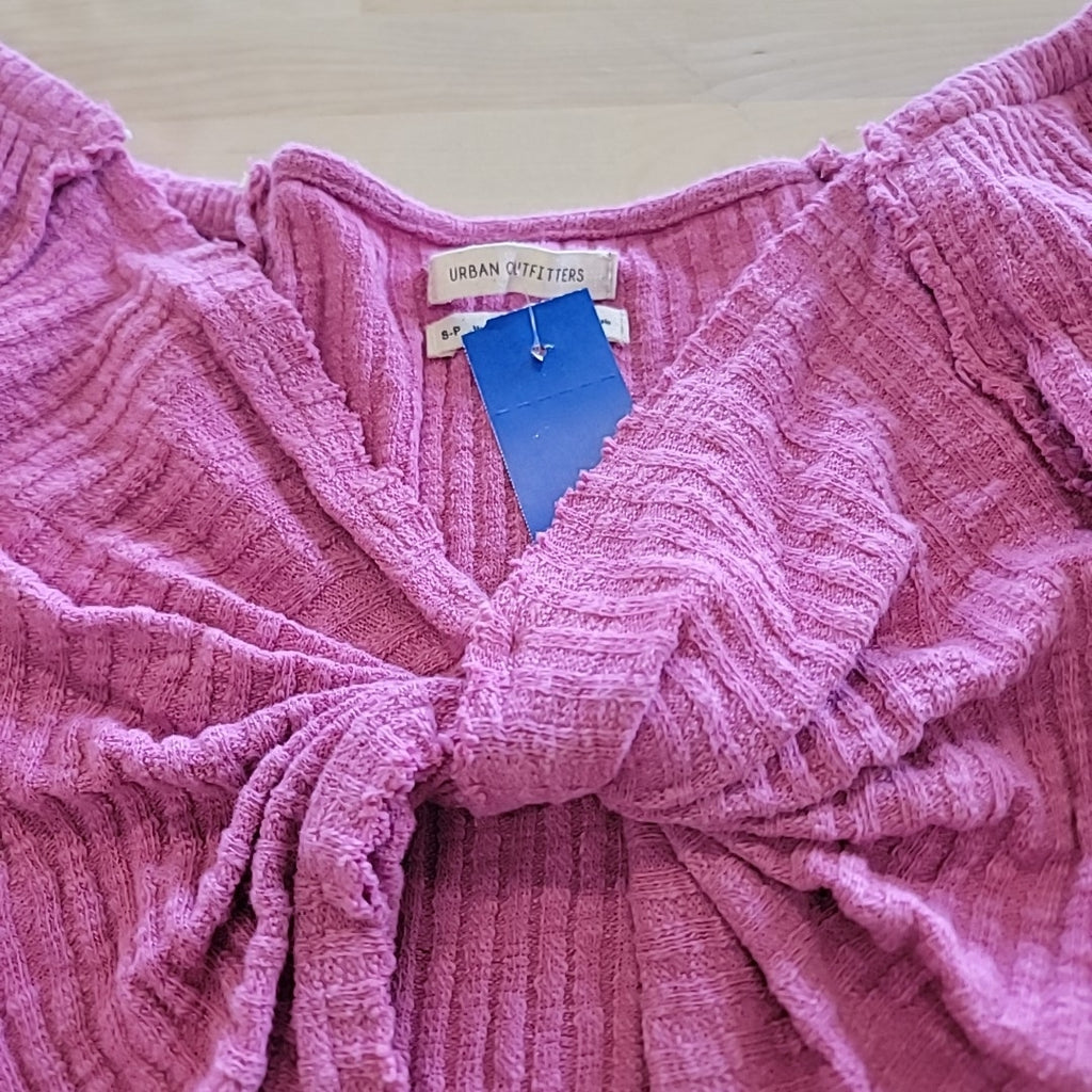Urban Outfitter Size S Pink Knit Top