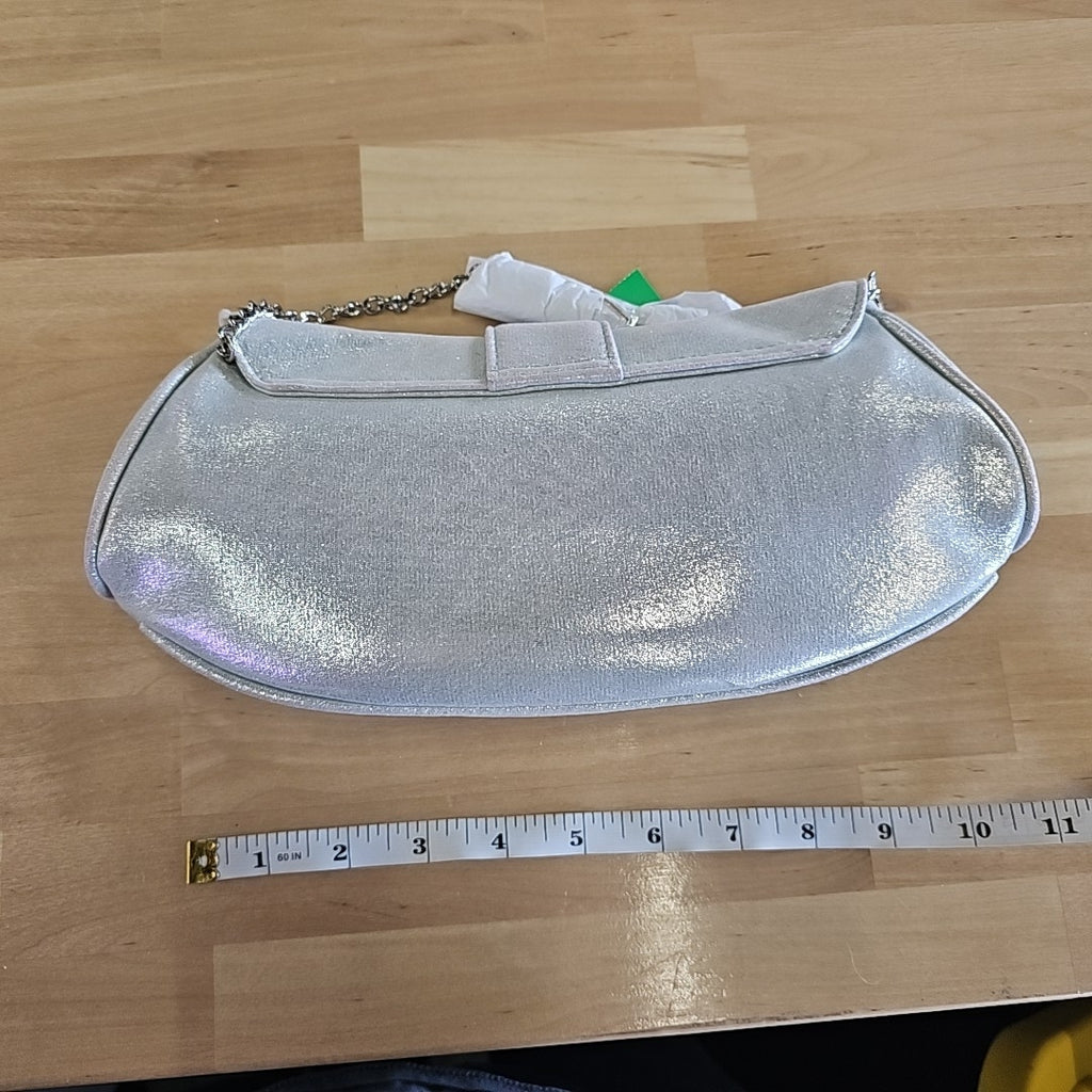 Nina Crystal Heart Adorned Clutch Handbag - True Silver
