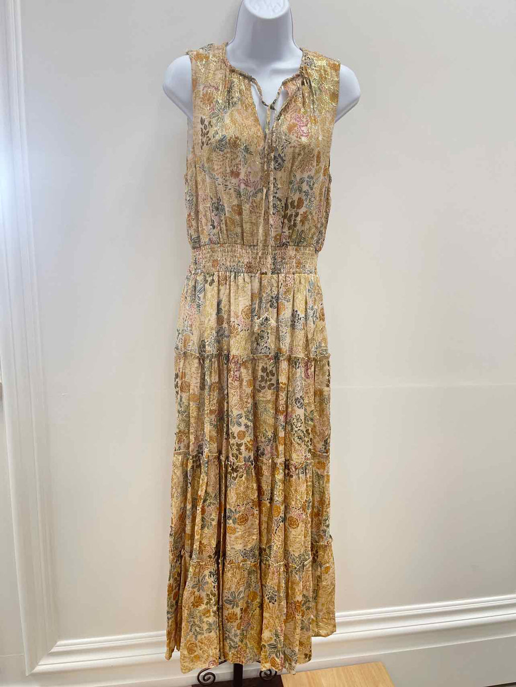 1.State Size M Gold New Dress