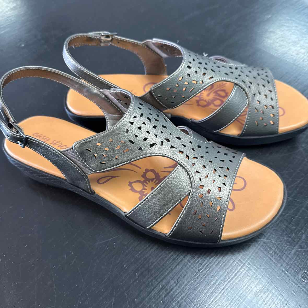 Easy Street Shoe Size 9.5 Pewter Bolt Sandals NWT