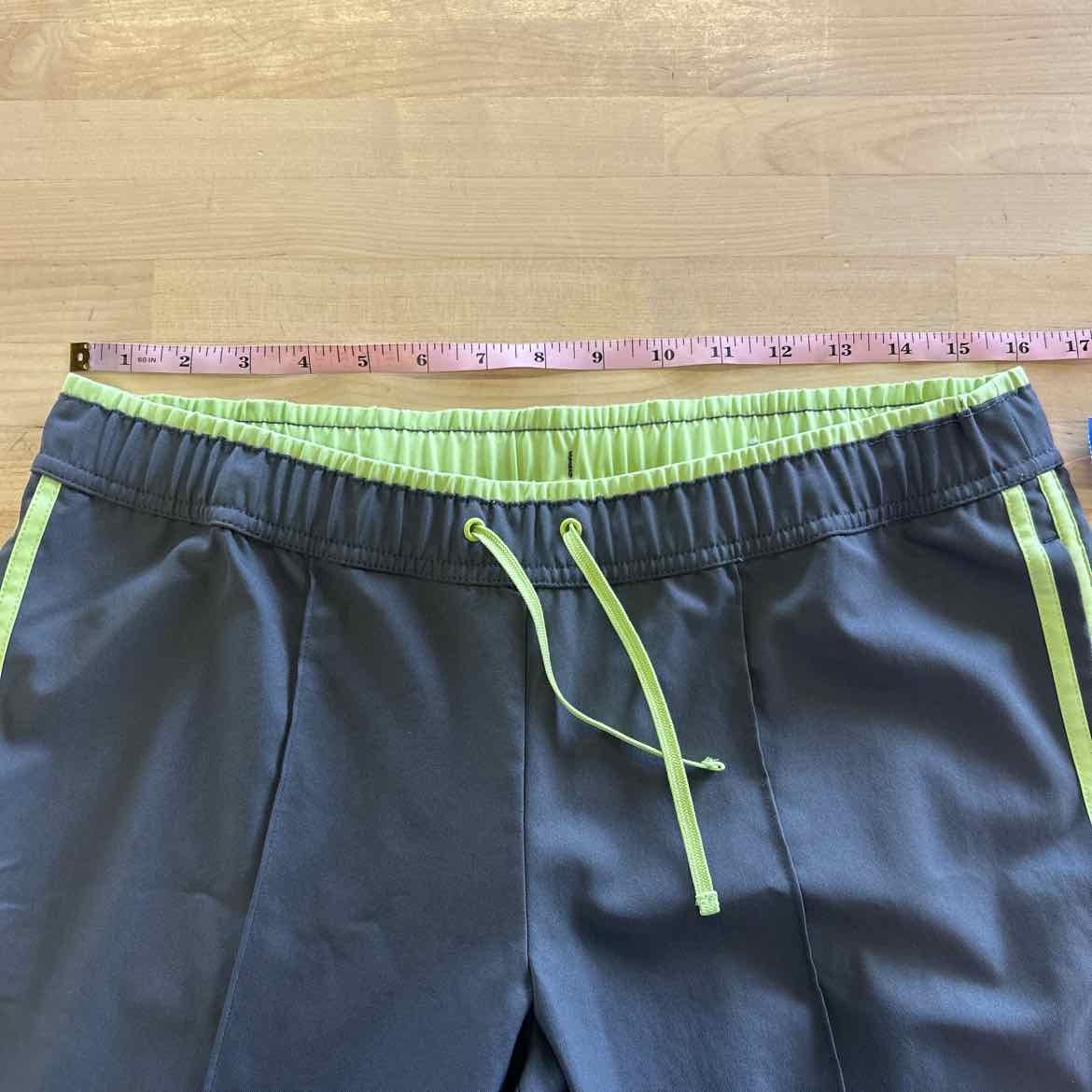 Made for life Size M Grey Preloved Athletic Pants