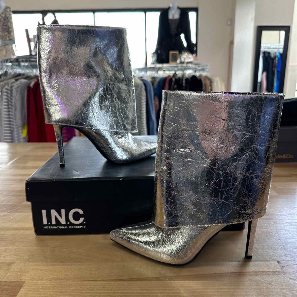 I.n.c. International Concepts Women's Sabeel Cuff Booties