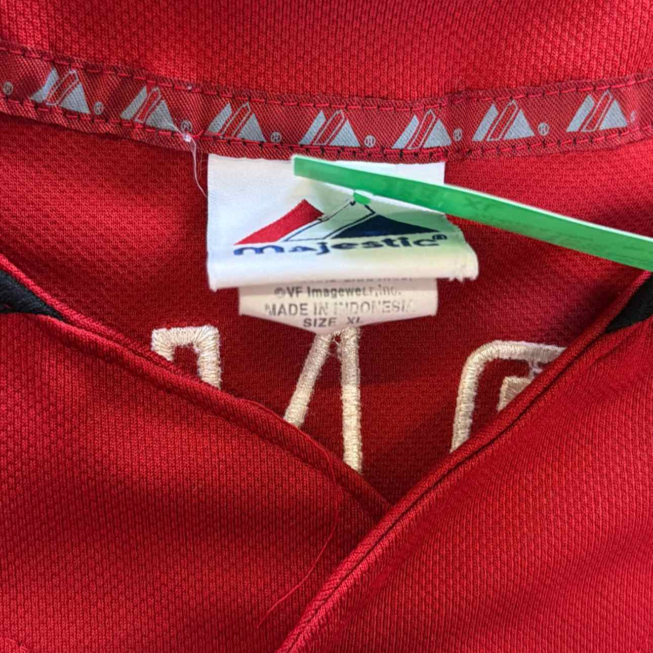 Majestic Size XL Red Preloved MENS Button Down Shirt
