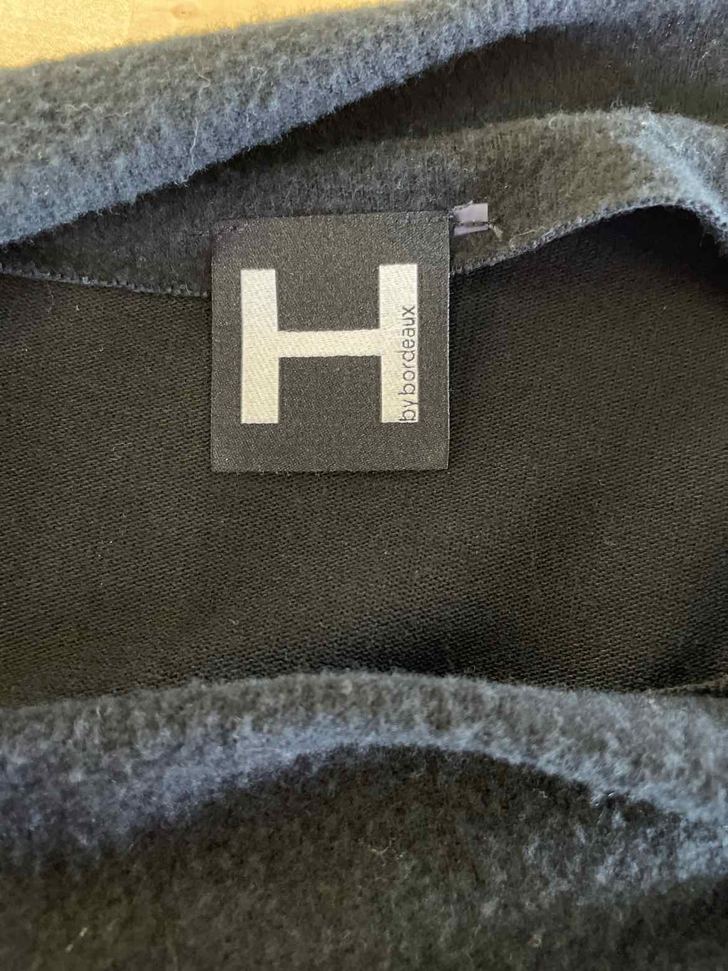 Bordeaux Size M Black Long Sleeve