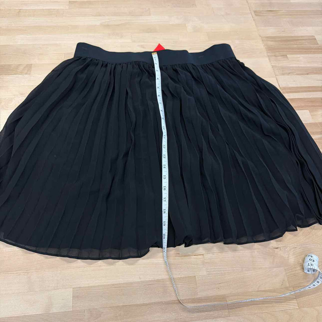 Torrid Size 1X Black Used Skirt