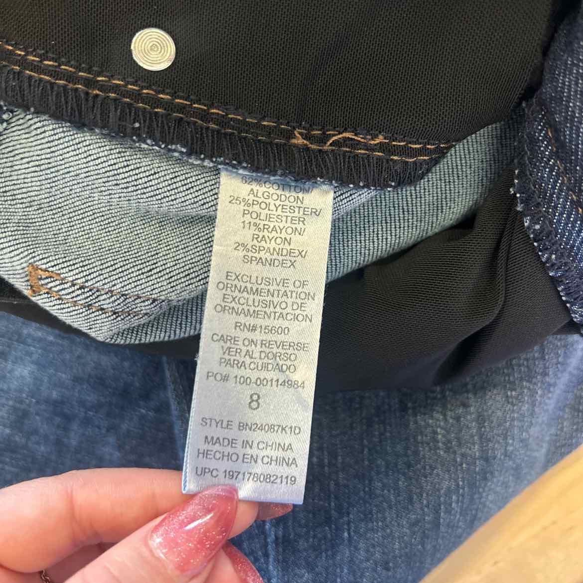 Democracy Size 8 Denim Preloved Jeans