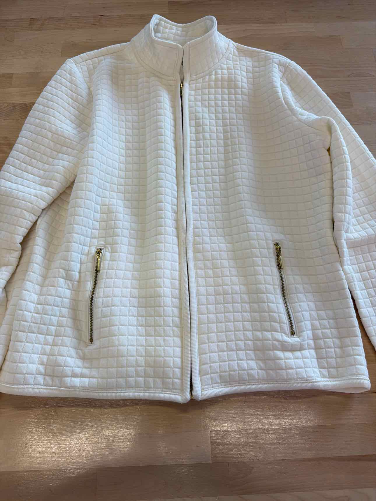 Karen Scott Size M White Sweater