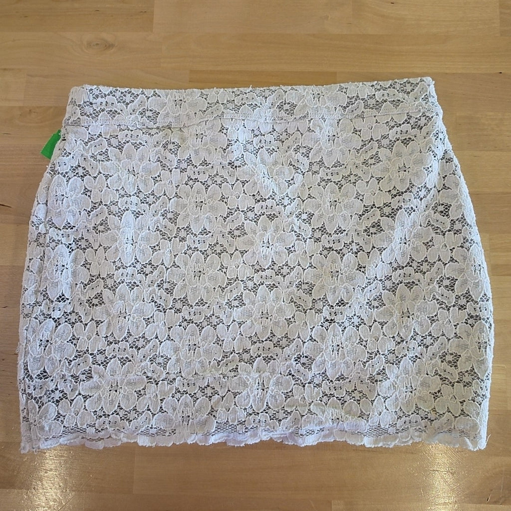 Abercrombie & Fitch Size S White & Gray Preloved Skirt