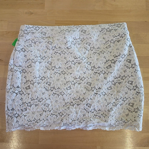 Abercrombie & Fitch Size S White & Gray Preloved Skirt
