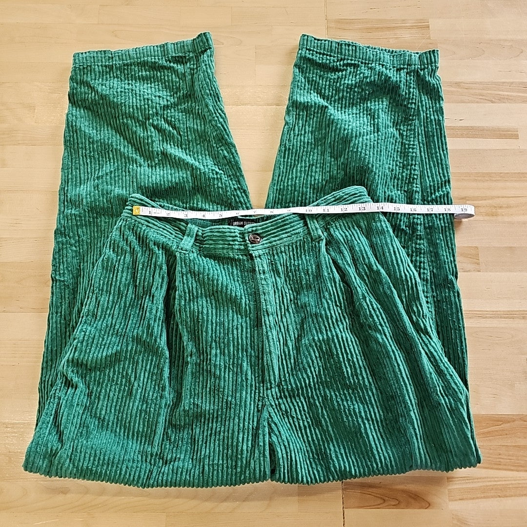 Urban Outfitters Size M Green Corduroy Preloved Pants