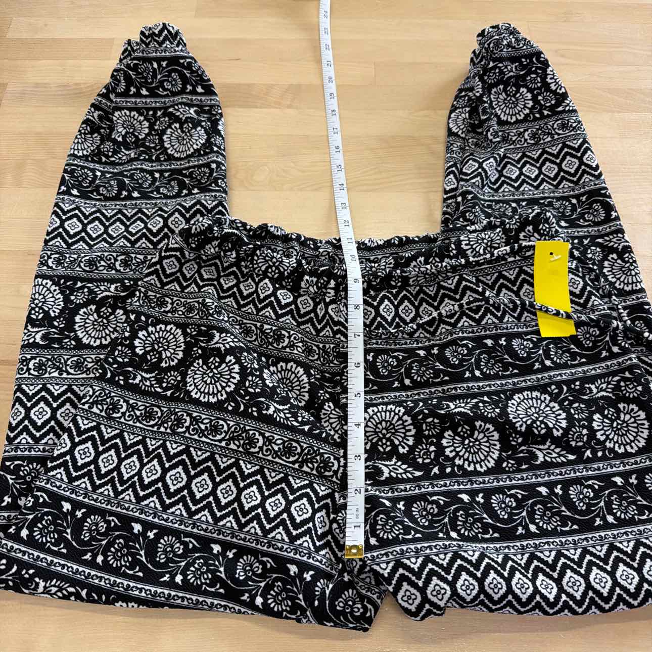 See You Monday Size M Black/White Pants