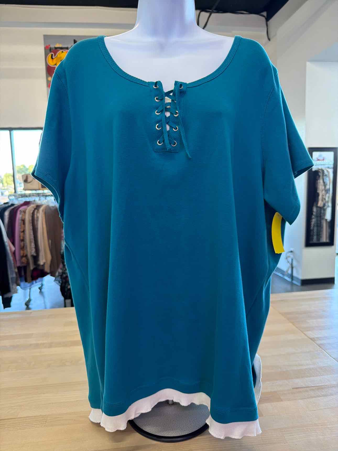 Stretch Size 26/28 Blue Shirt