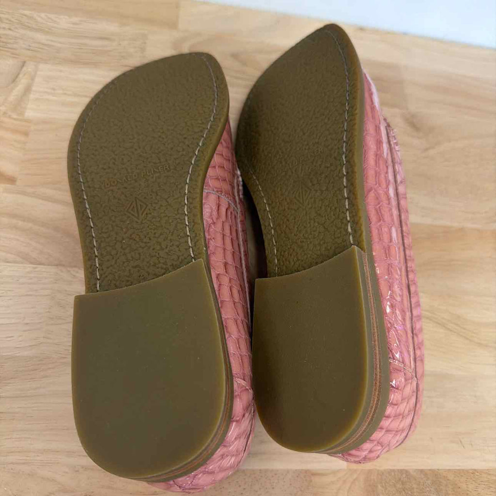 Donald J Pliner Size 10 Pink New Flats