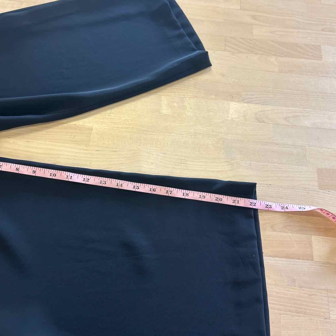 Antonio Melani Size 2 Black Preloved Pants