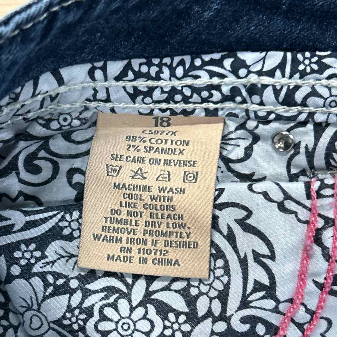 Studio 5 Size 18 Blue Denim Preloved Capris