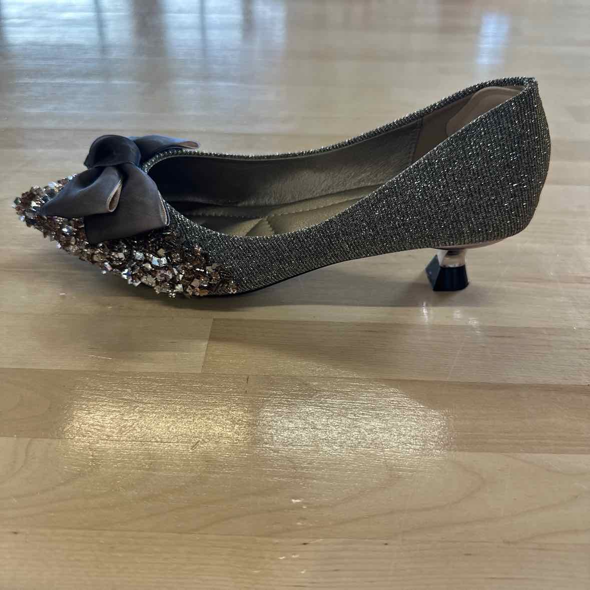 Mingfeldi Shoe Size 8 Gray Flats