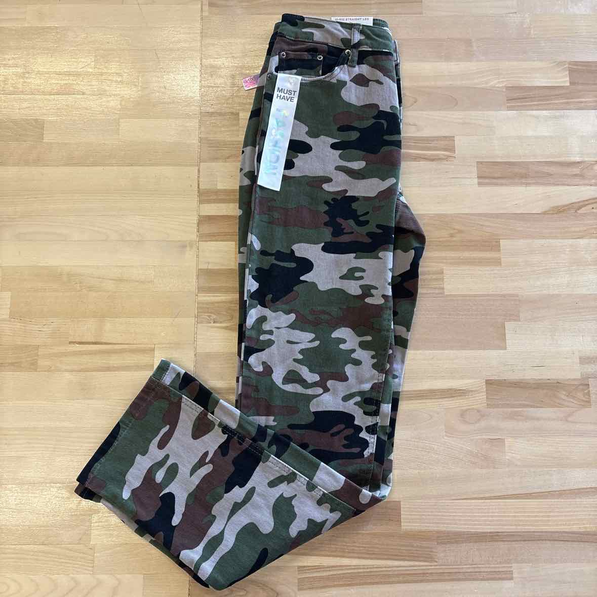 TINSELTOWN Size 3 Green Jeans