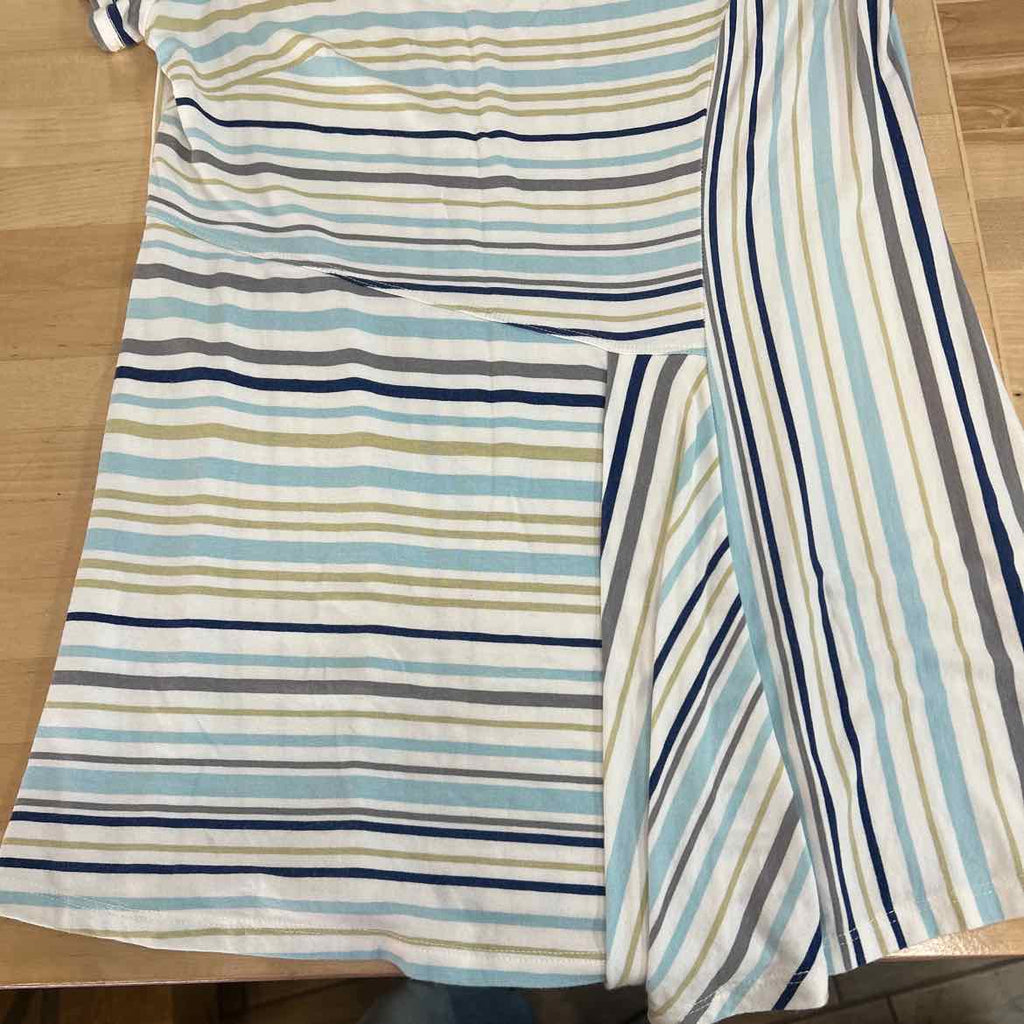 North Style Size M White Preloved Blouse SS