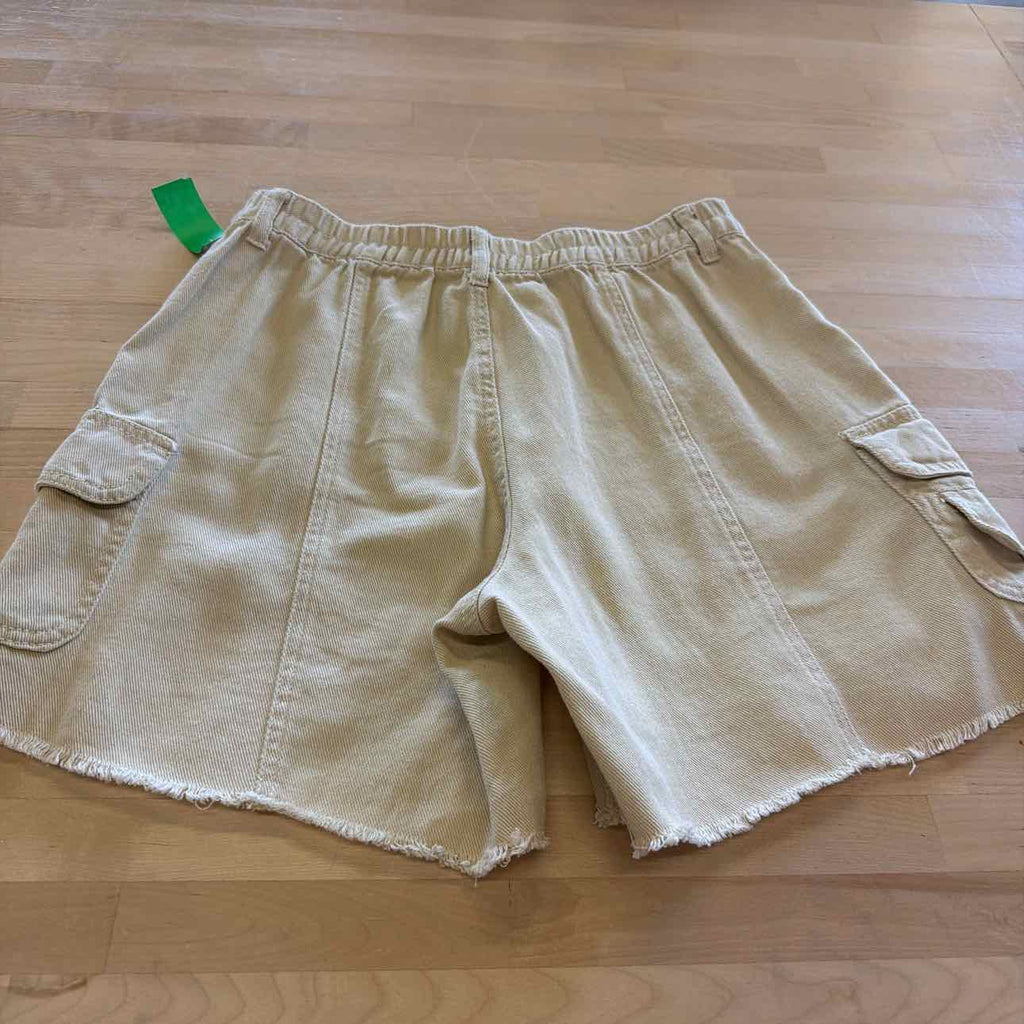 Angel Kiss Women Size M Beige Preloved Shorts