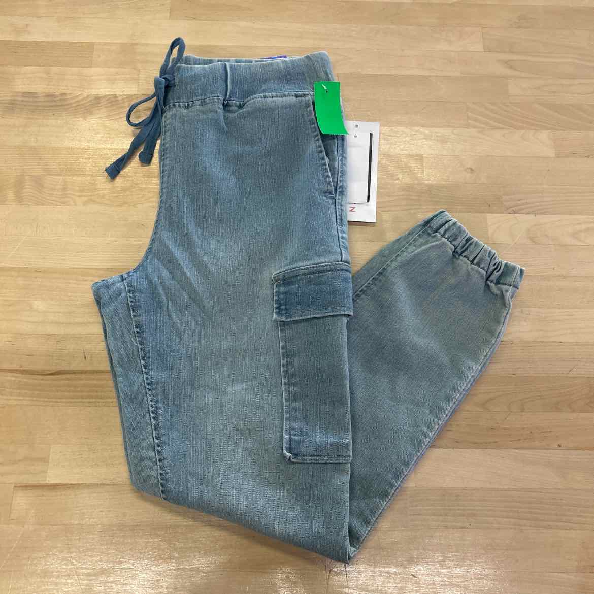 Tinseltown Juniors' High Rise Sporty Utility Jogger Pants - Light Wash - XS
