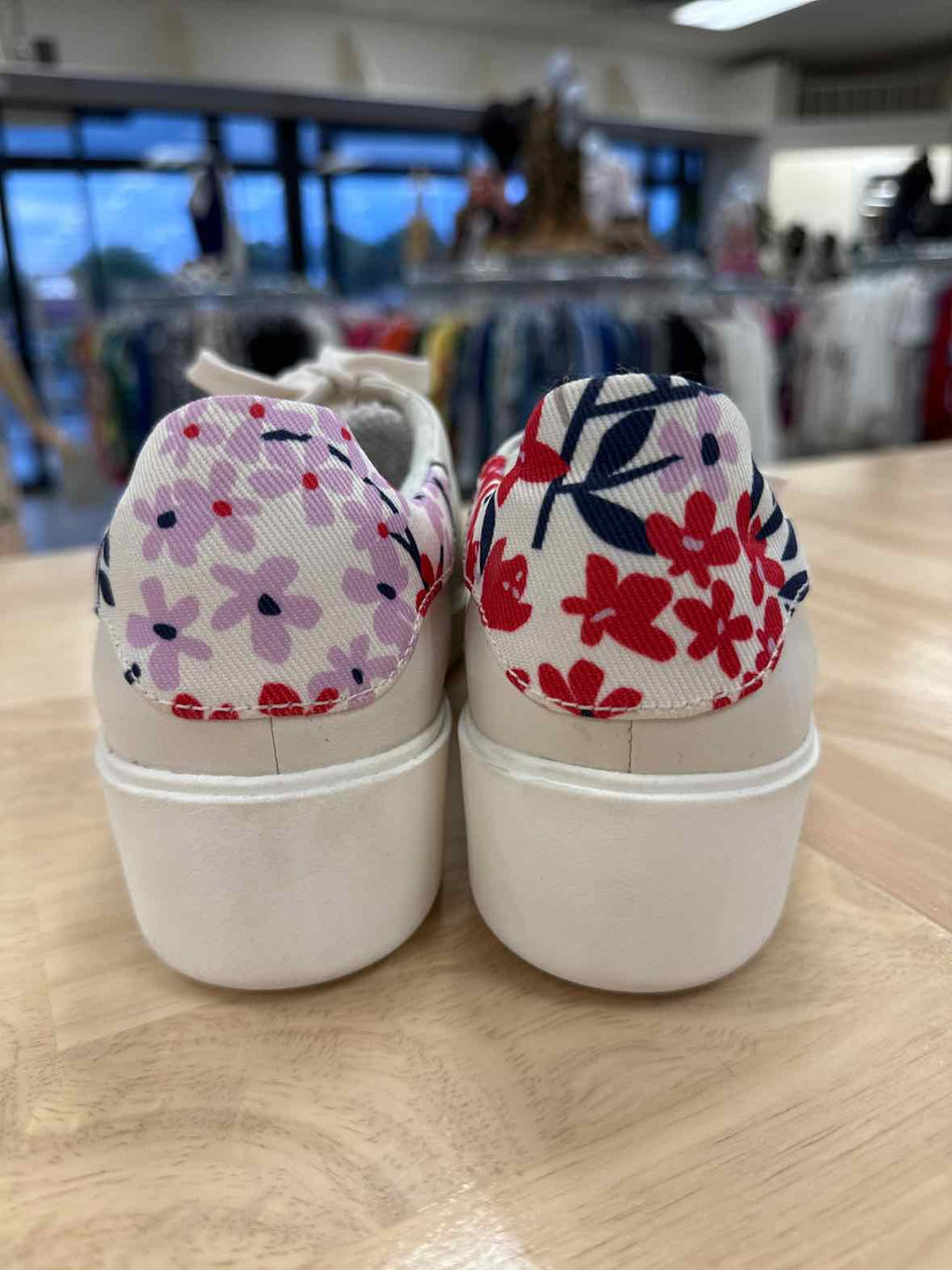 Naturalizer Size 9 White Morrison 2.0 -  White Lilac