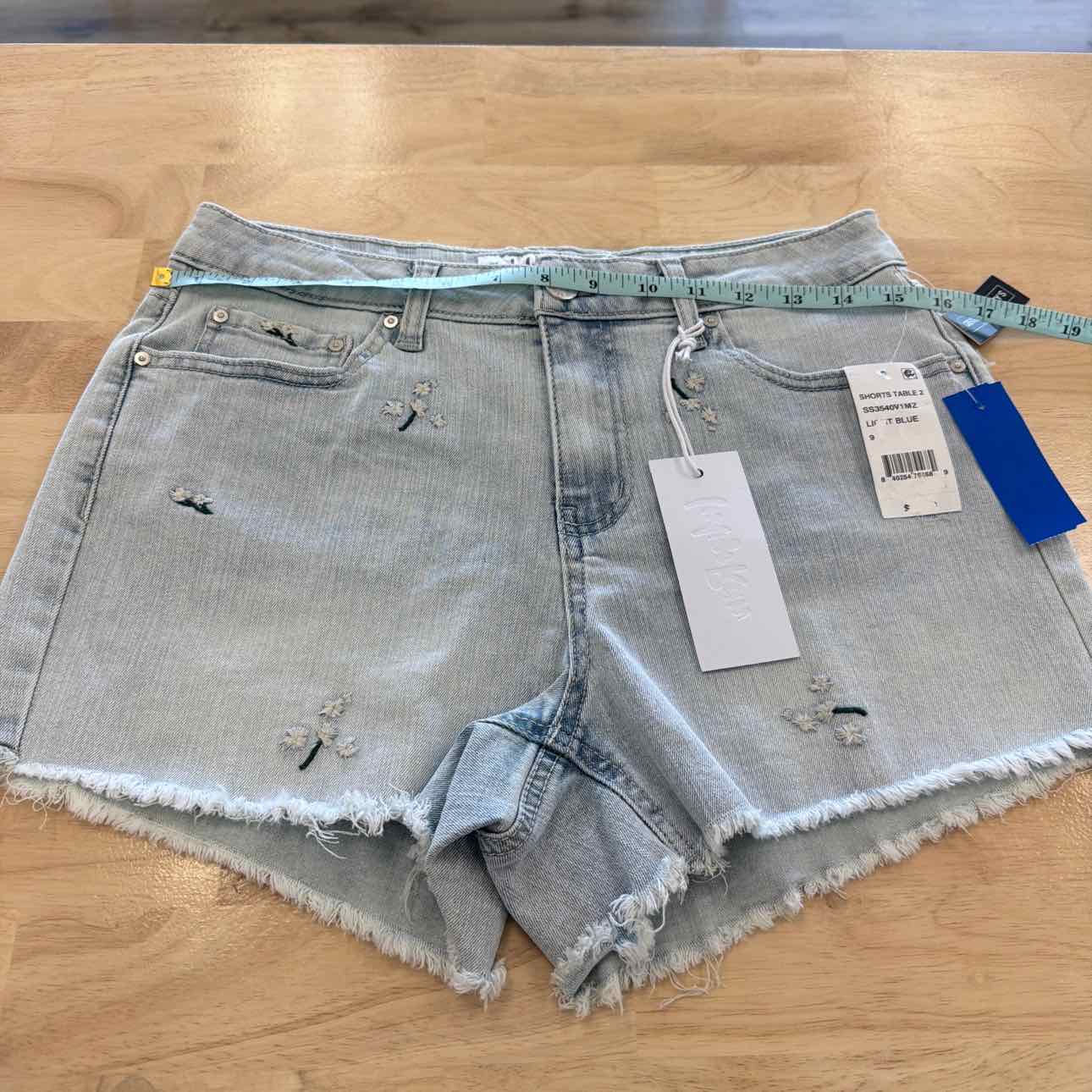 Indigo Rain Women Size 9 Blue New Shorts