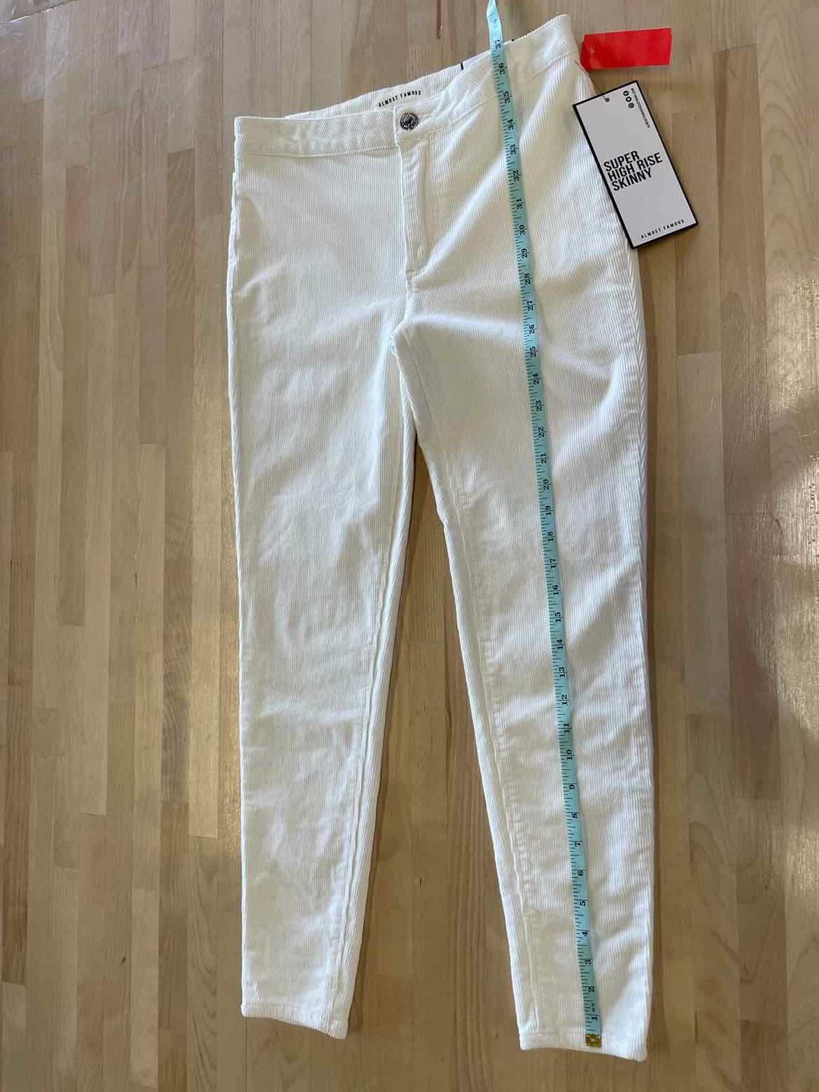 Almost Famous Size 3 White New Pants