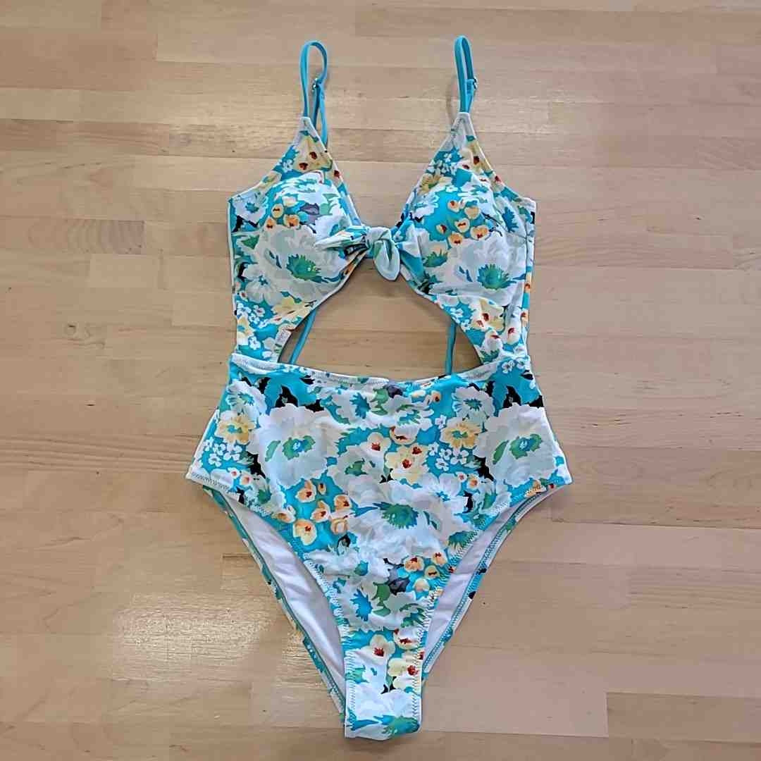 Cupshe Size M Blue Swimsuit
