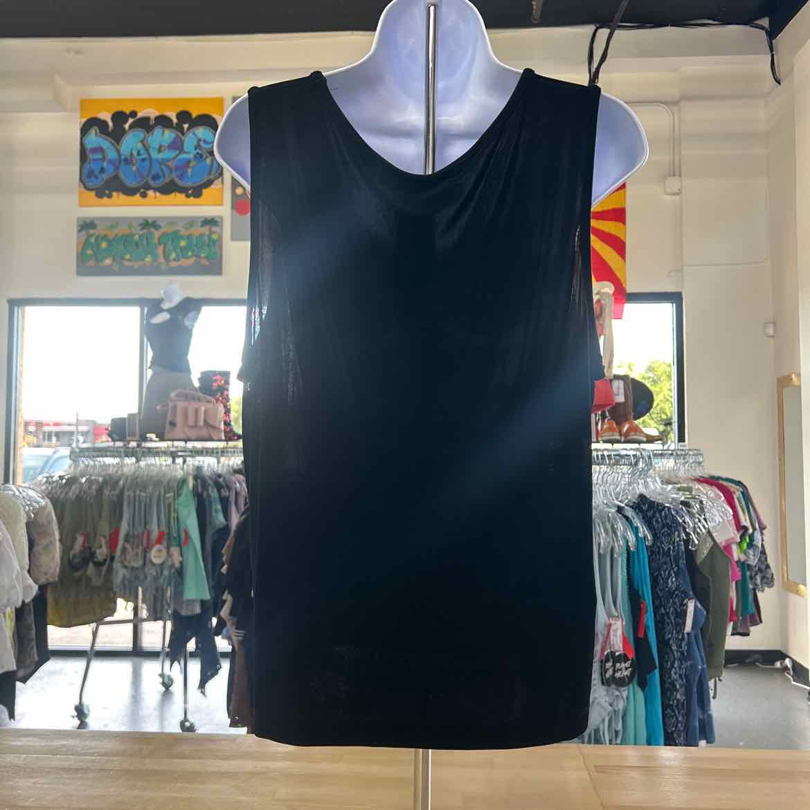 Kiara Size L Black Preloved Tank
