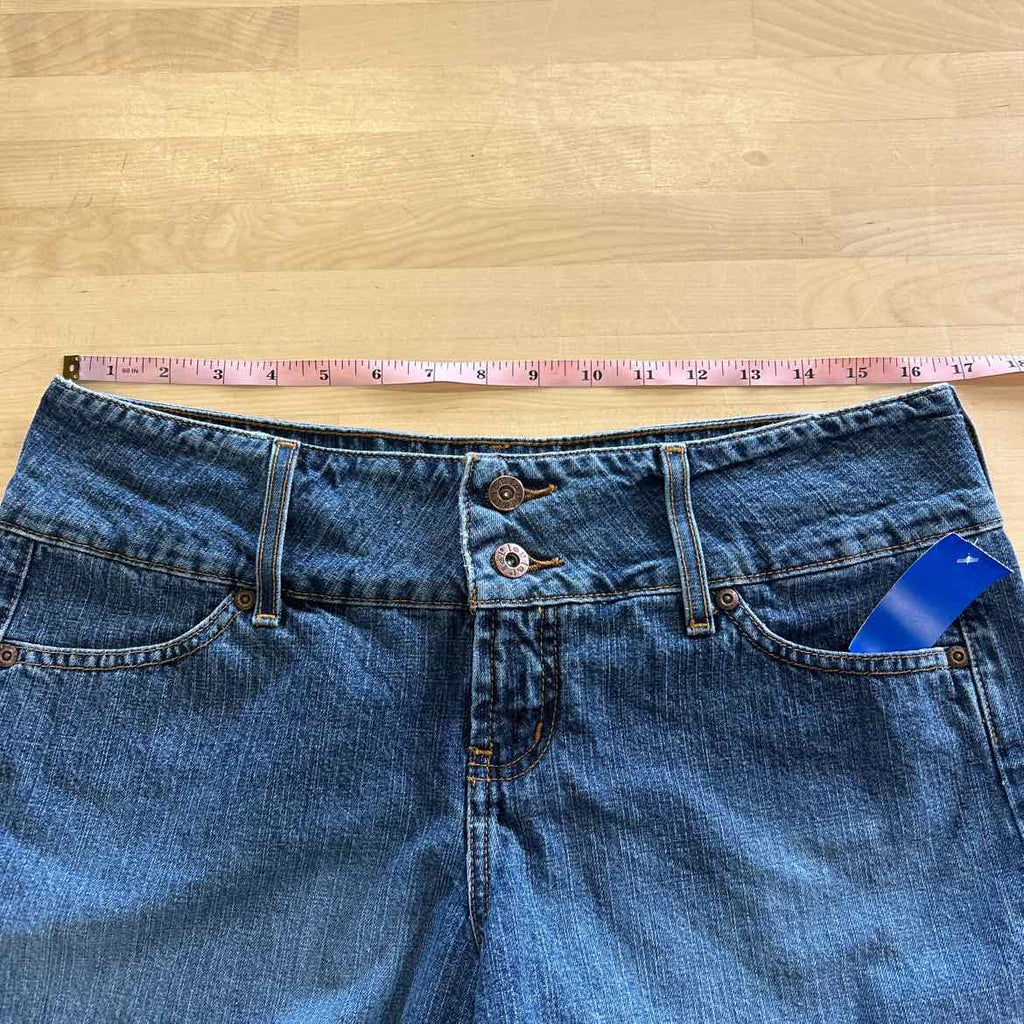 Lei Women Size 13 Blue Denim Preloved Shorts