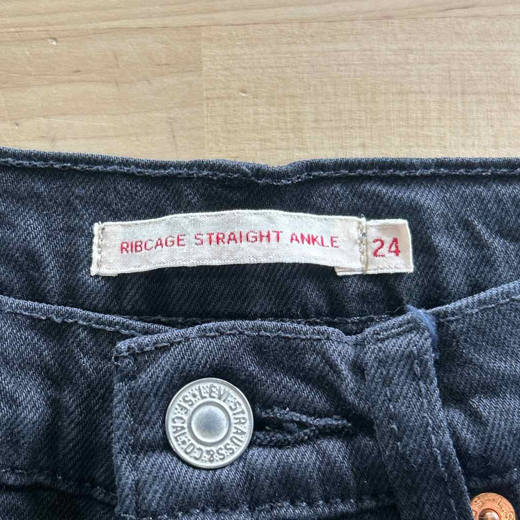 Levi's Size 24 Black Denim Preloved Jeans