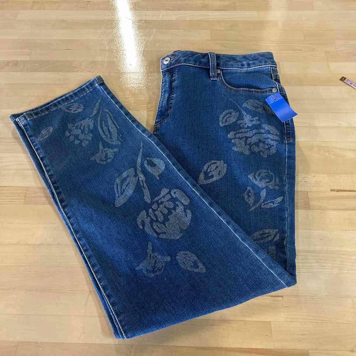 Style & Co. Size 18 High Rise Straight-Leg Jeans