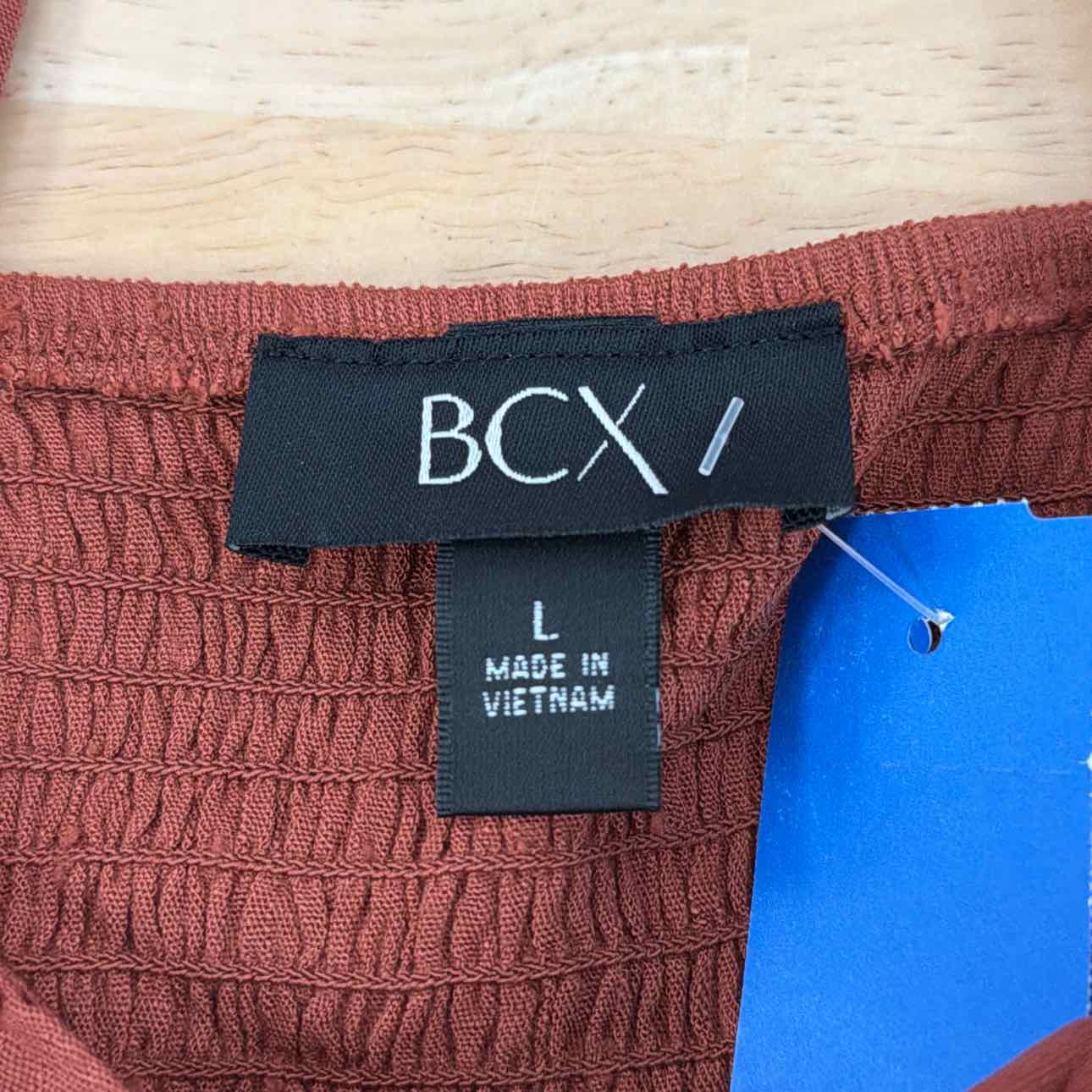 BCX Size L Clip-Dot Sweetheart-Neck Top