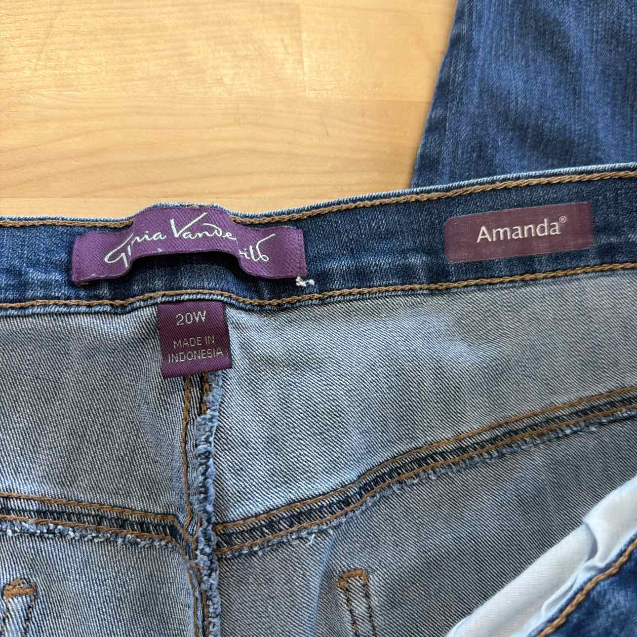 Croft&Barrow Women Size 20W White Preloved Shorts