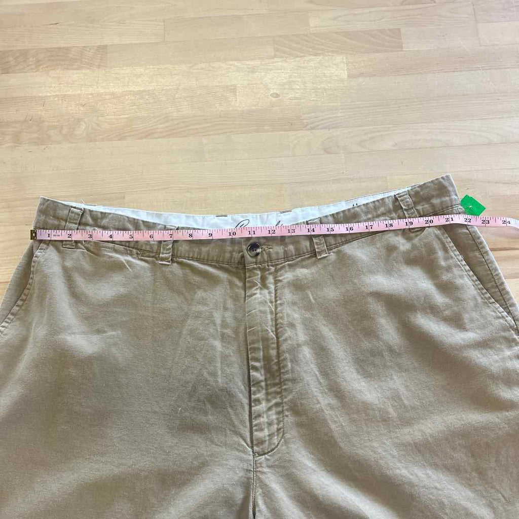Roundtree Men's Size 44 Tan MENS Shorts