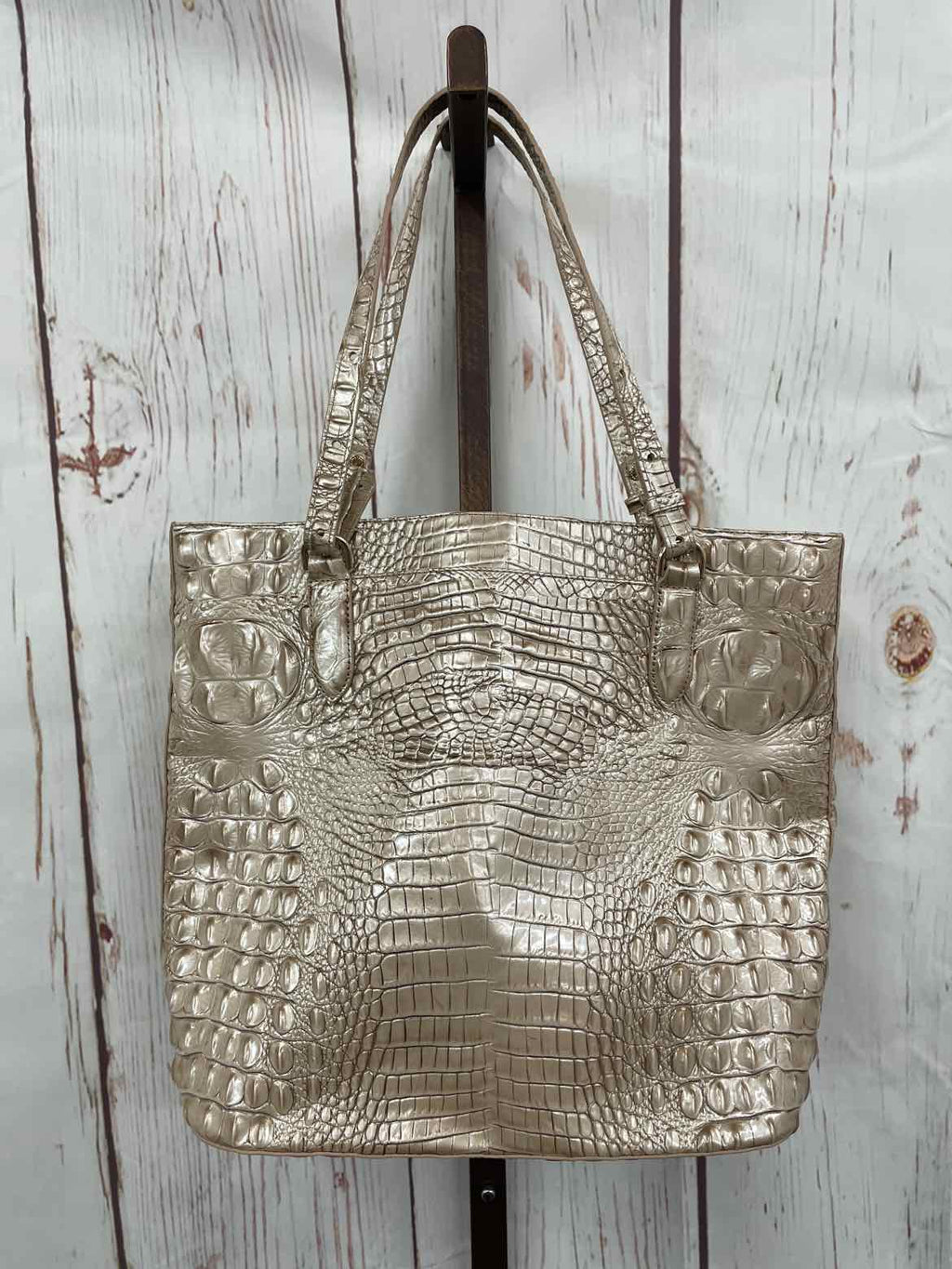 Brahmin Ezra Melbourne Large Embossed - Wind Chime