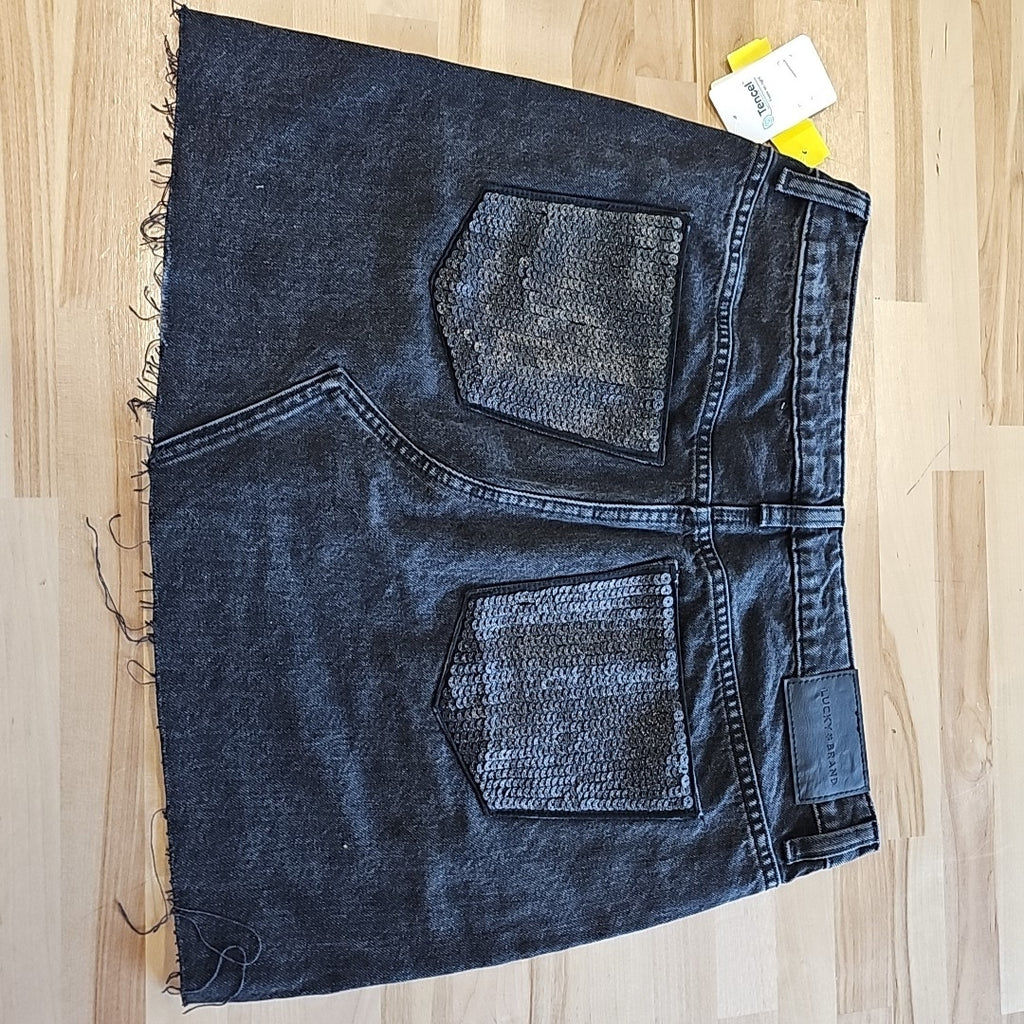 Lucky Brand Size 8 Black Skirt