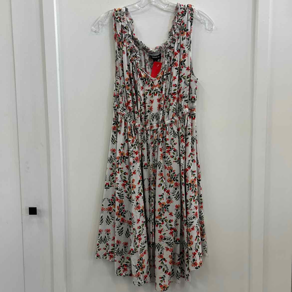Torrid Size 1X White Preloved Dress