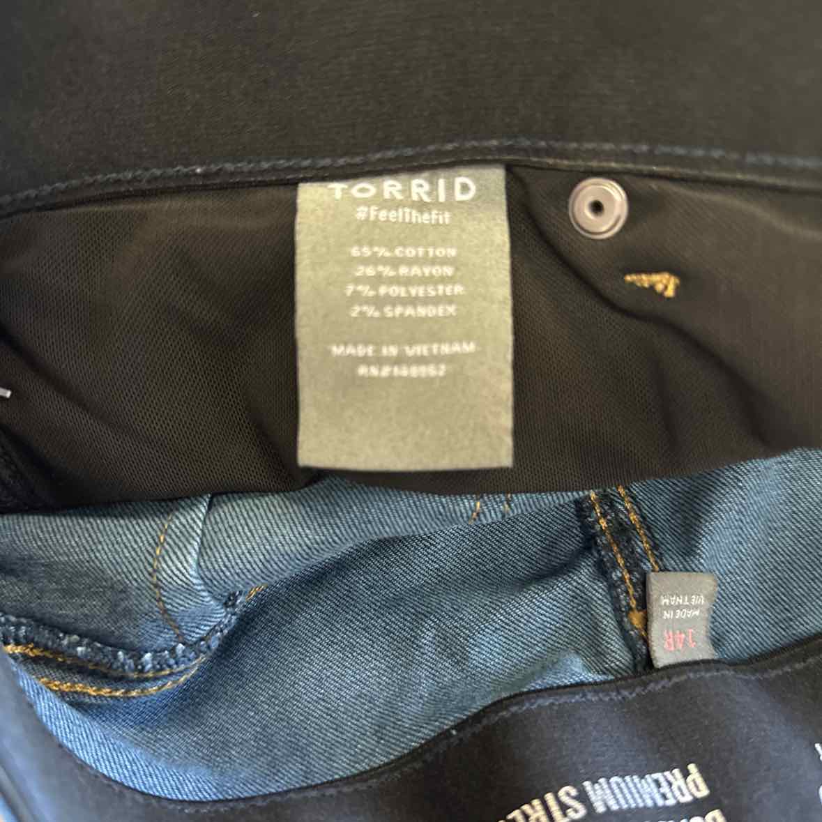 Torrid Size 14 Blue Bombshell Skinny Used Jeans