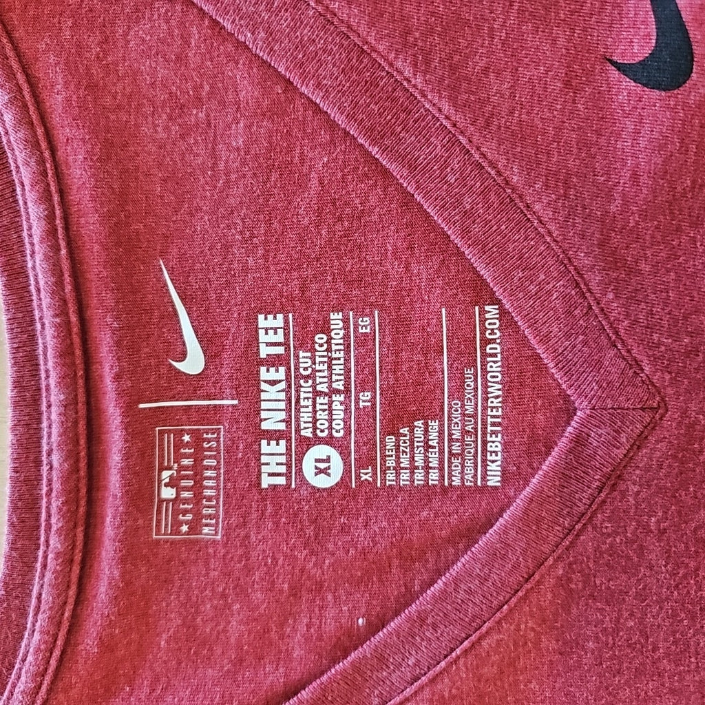 Nike Size XL Red T-shirt